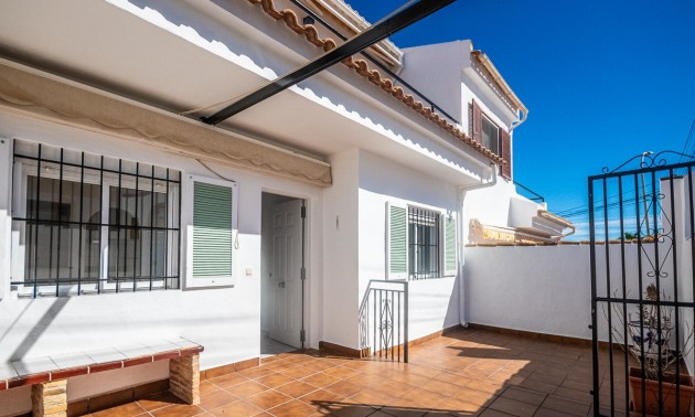 Villa - zum Verkauf - San Miguel De Salinas - San Miguel de Salinas Centro