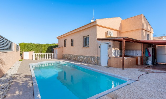 Villa - zum Verkauf - Torrevieja - El Chaparral