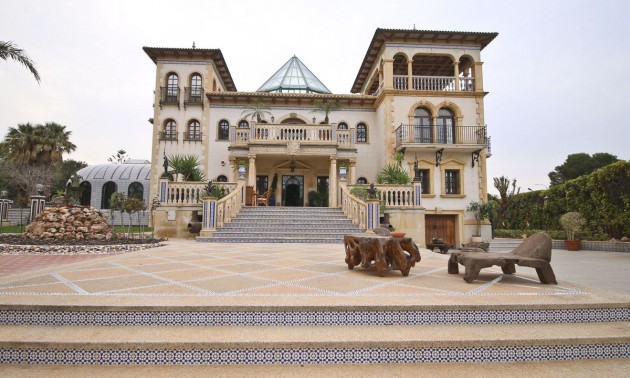 Villa - zum Verkauf - Villamartin - Villamartin