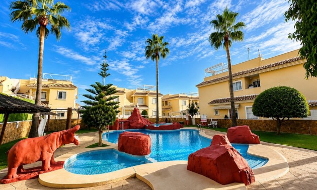 Villa - zum Verkauf - Villamartin - Villamartin