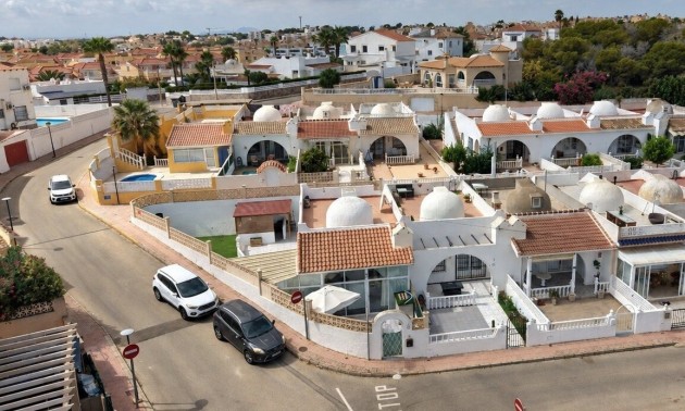 Villa - zum Verkauf - Villamartin - Villamartin