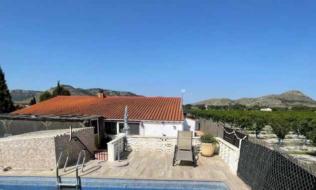 Villa - zum Verkauf - Villena - Villena Centro