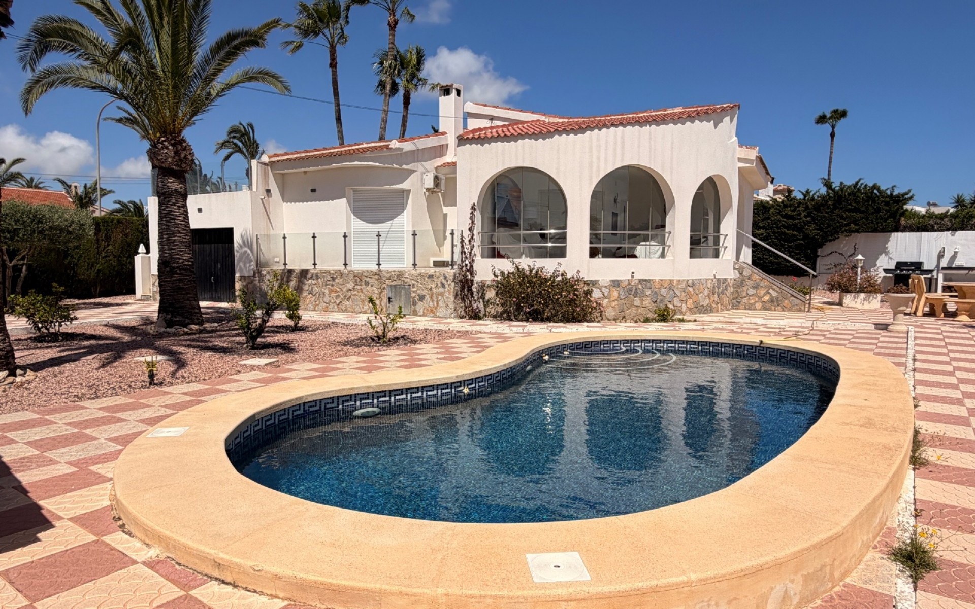  - Villa - 