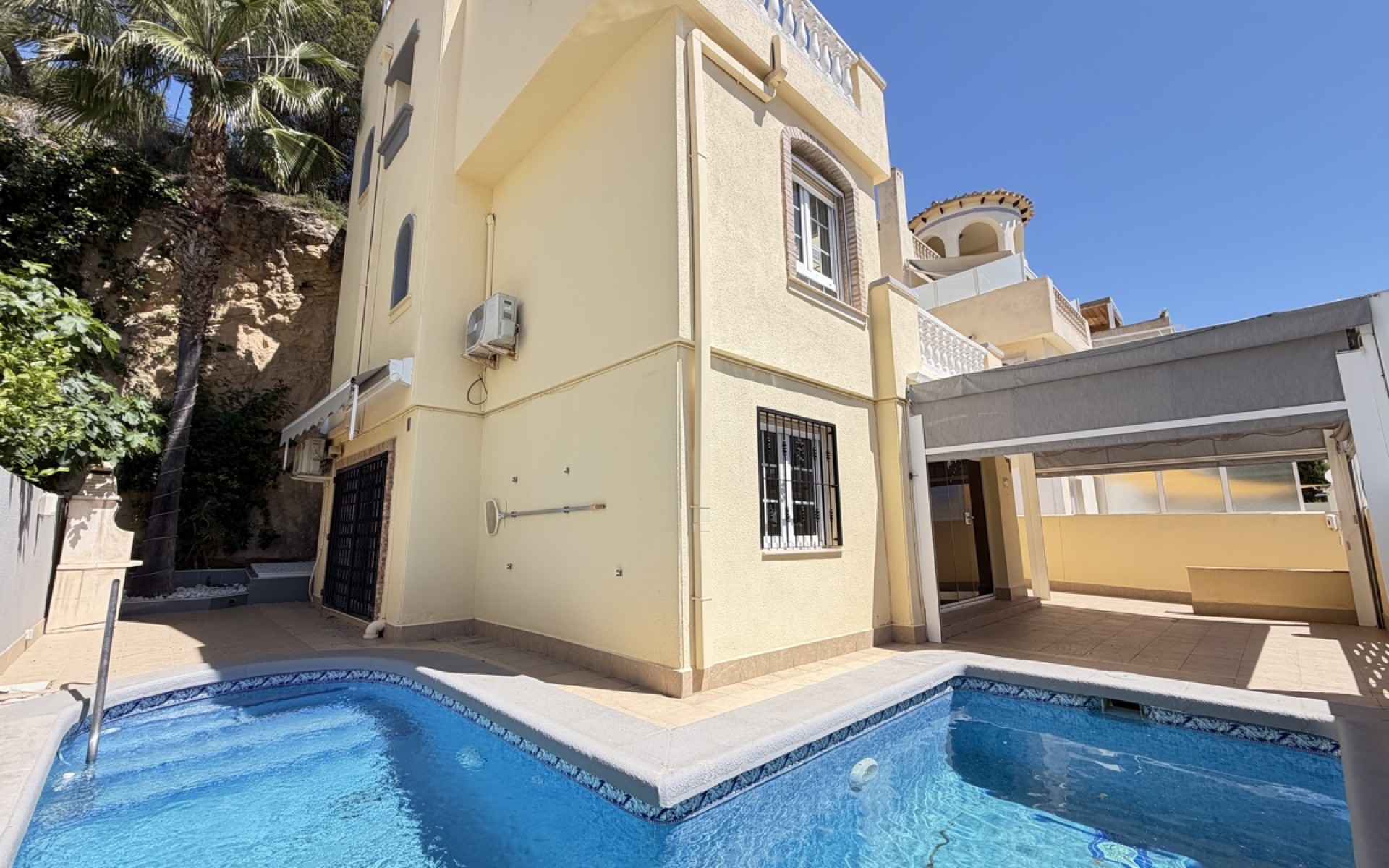  - Villa - 