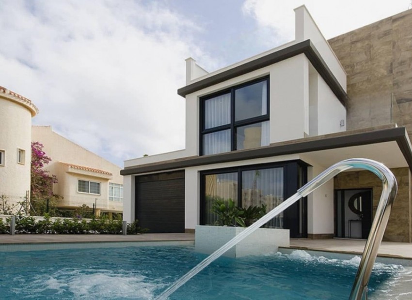  - Villa - 
