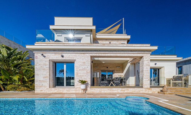Villa -  -  - 
