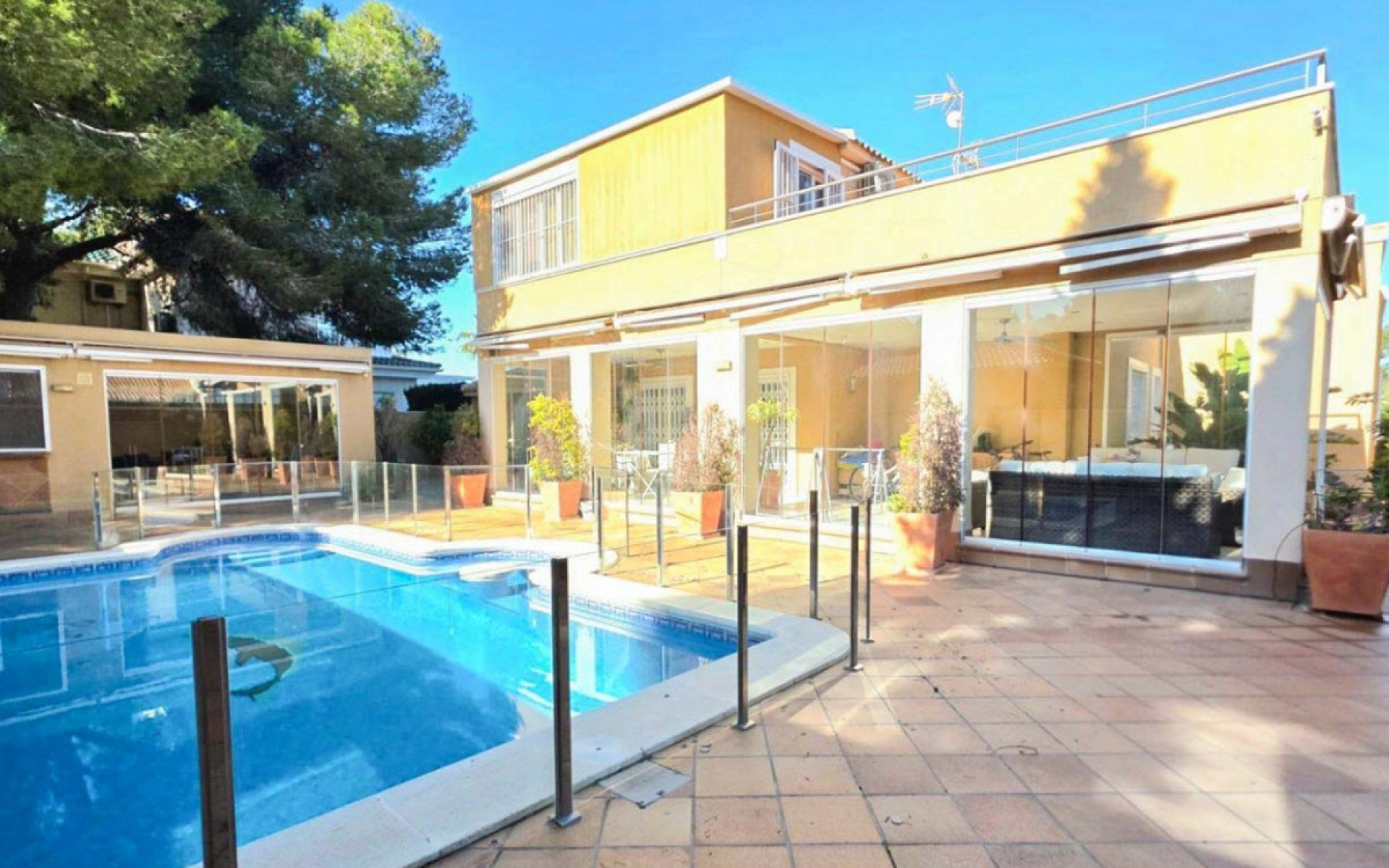  - Villa - 
