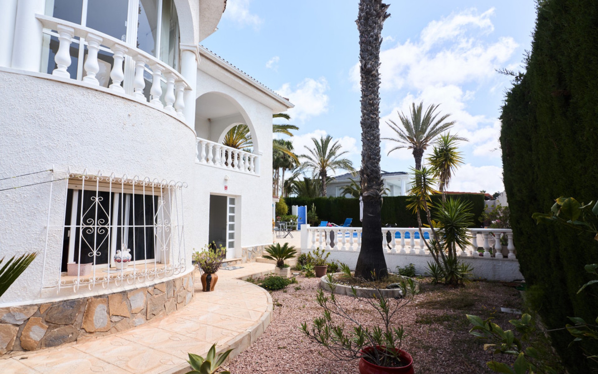  - Villa - 