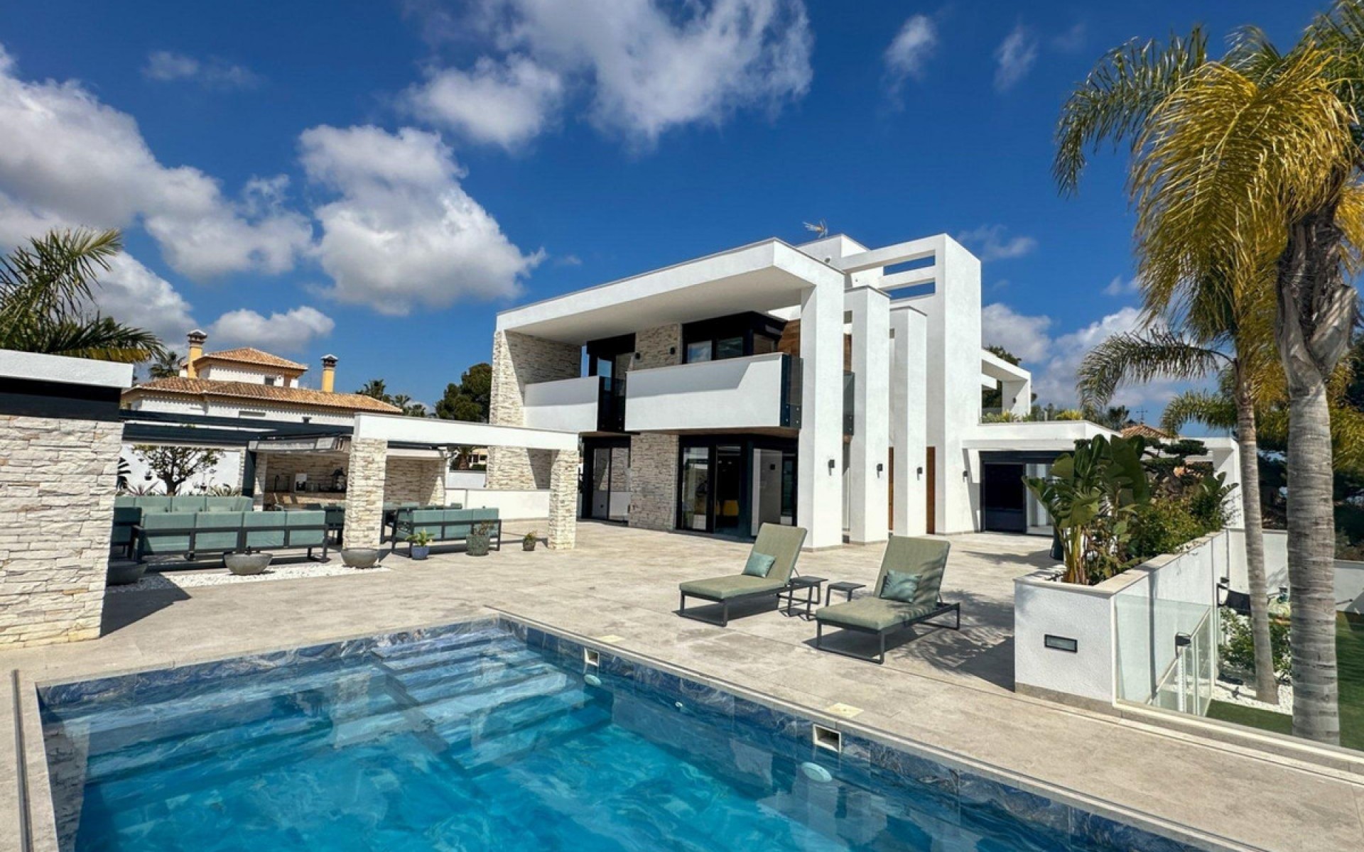  - Villa - 