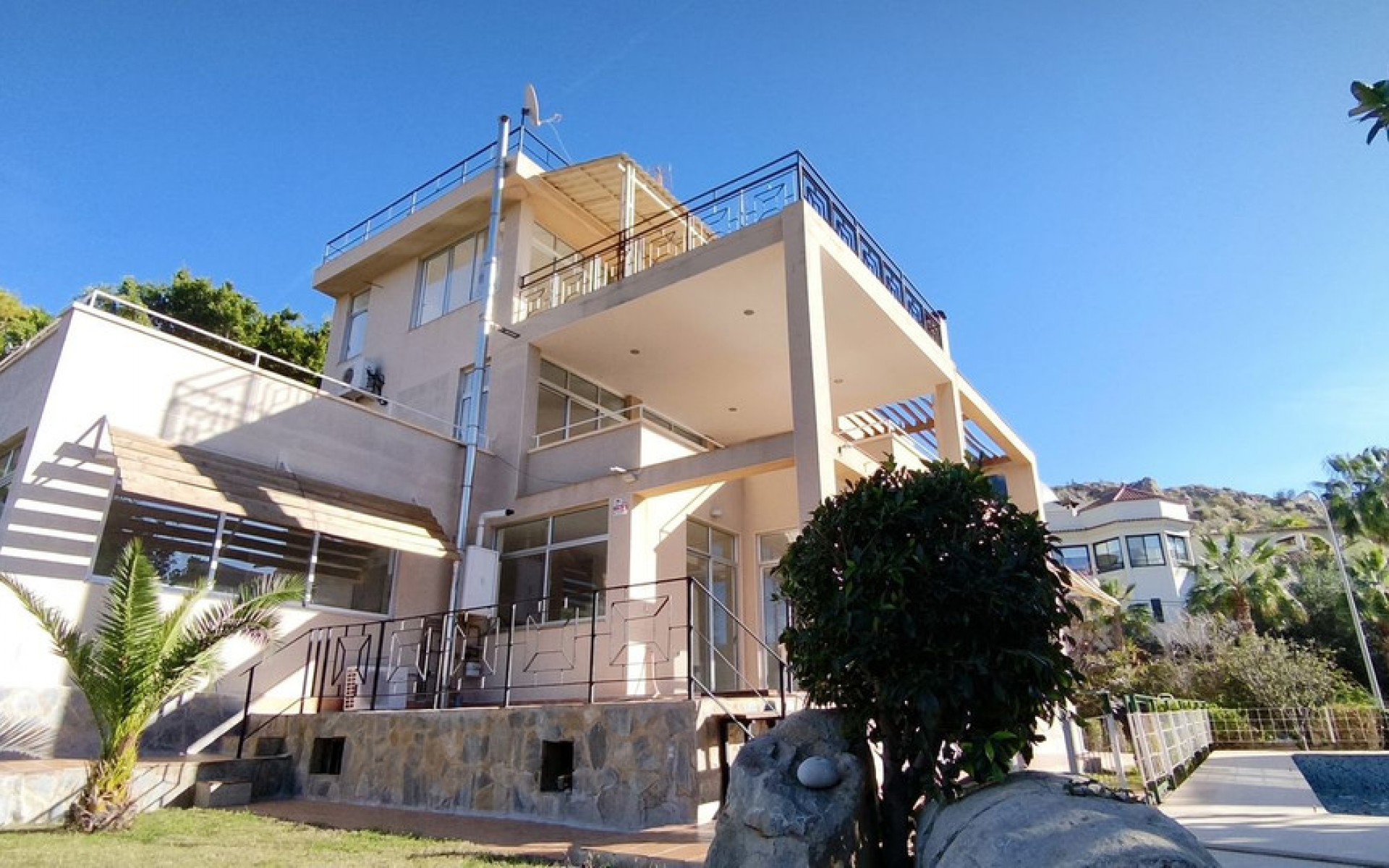  - Villa - 