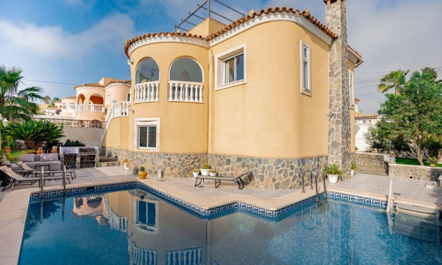 Villa -  -  - 