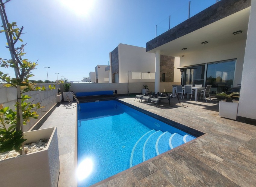  - Villa - 