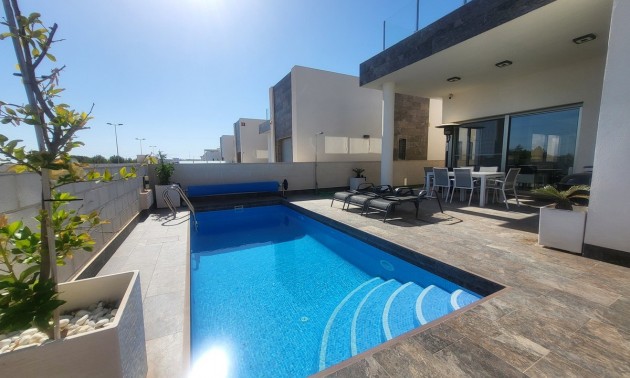 Villa -  -  - 