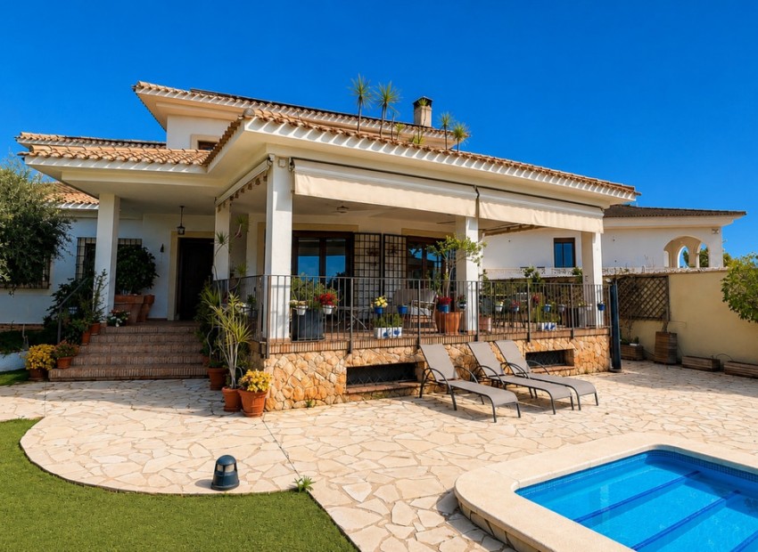  - Villa - 