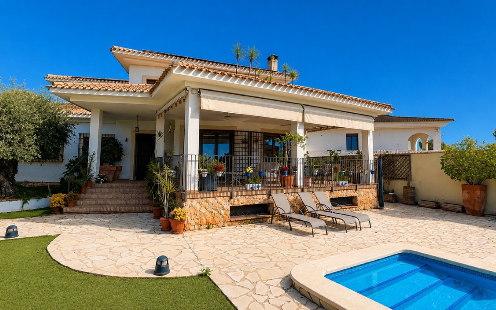  - Villa - 