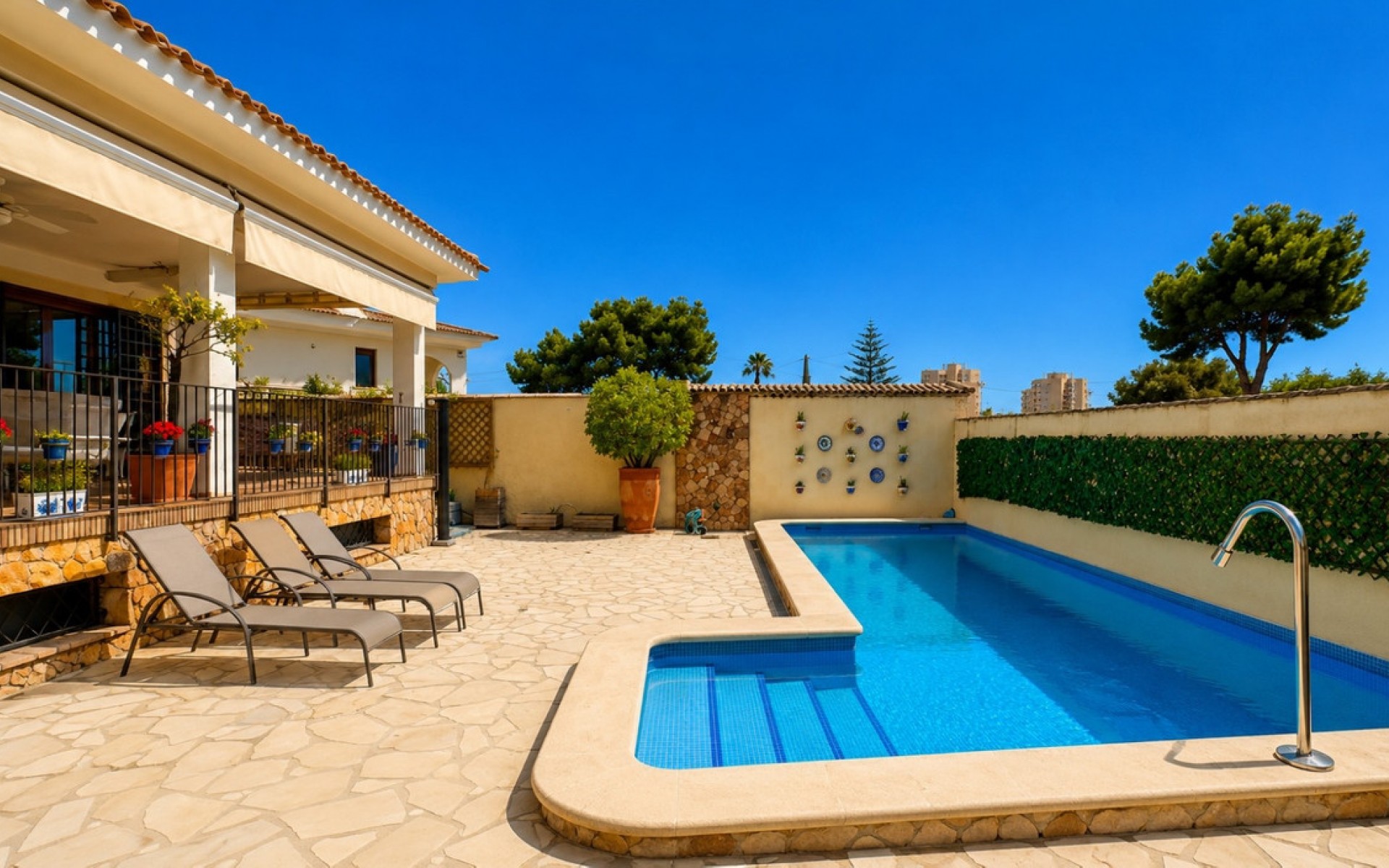  - Villa - 