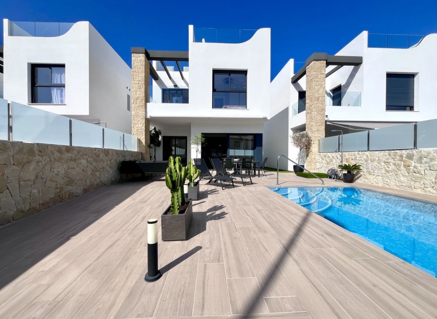 - Villa - 