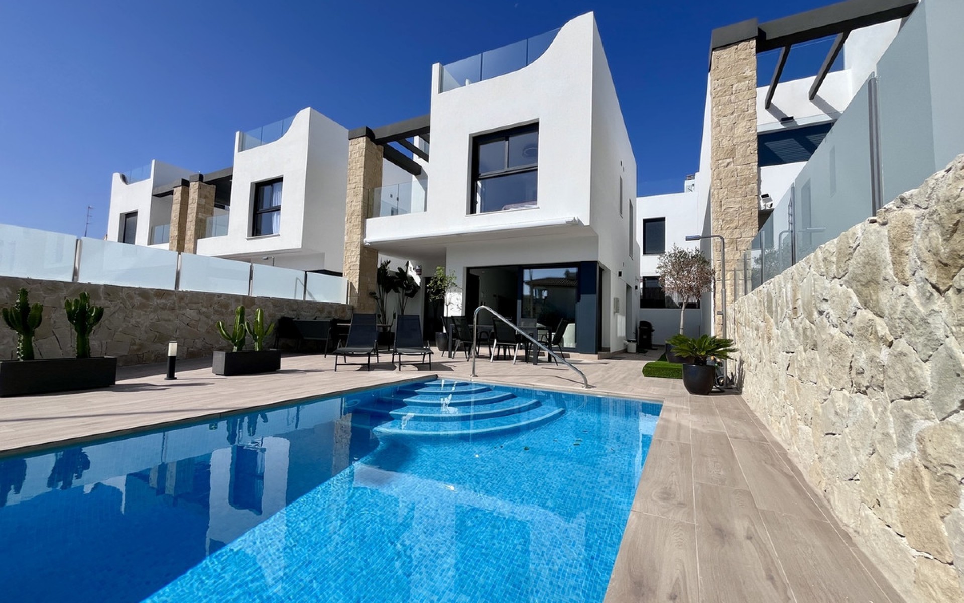  - Villa - 
