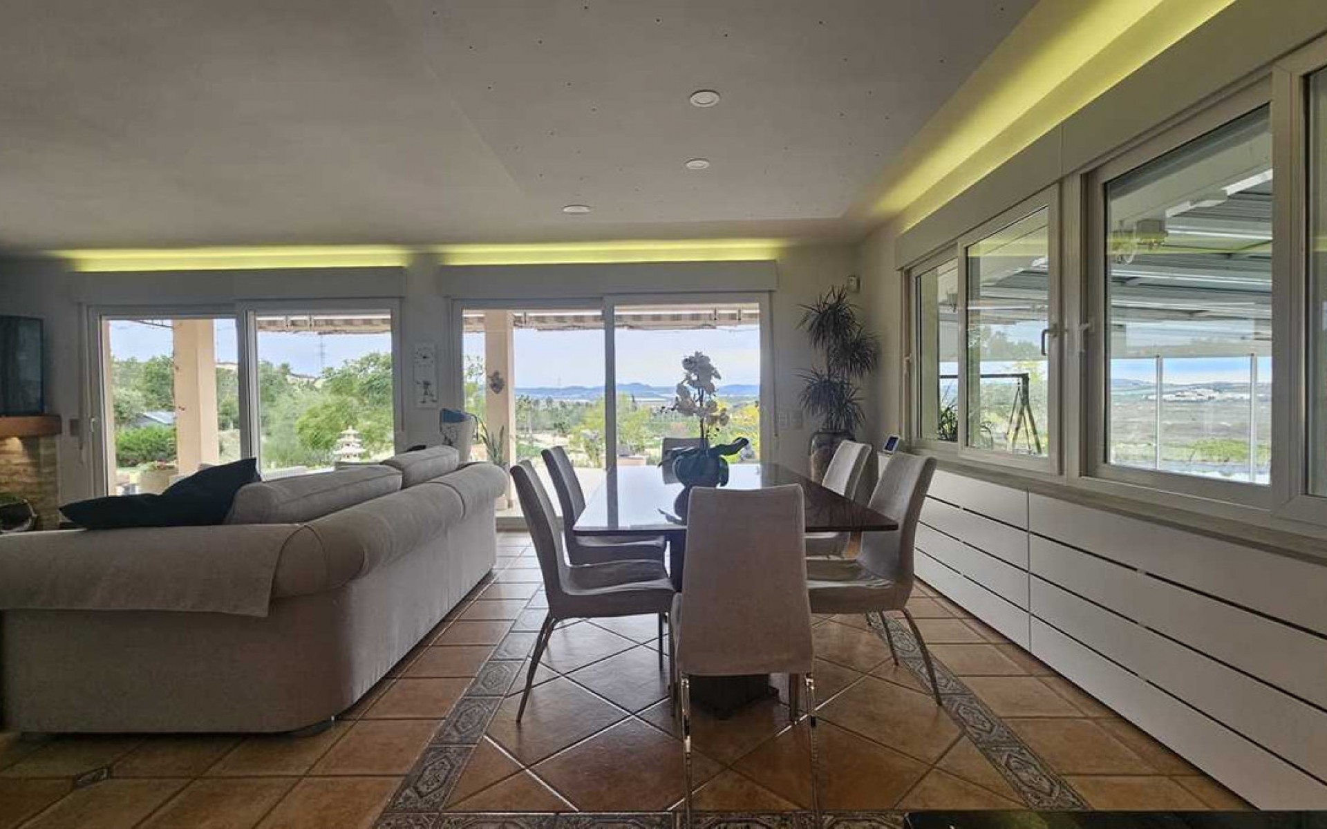  - Villa - 