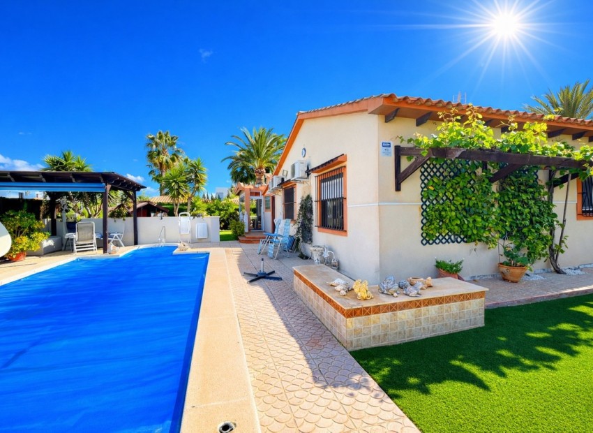  - Villa - 