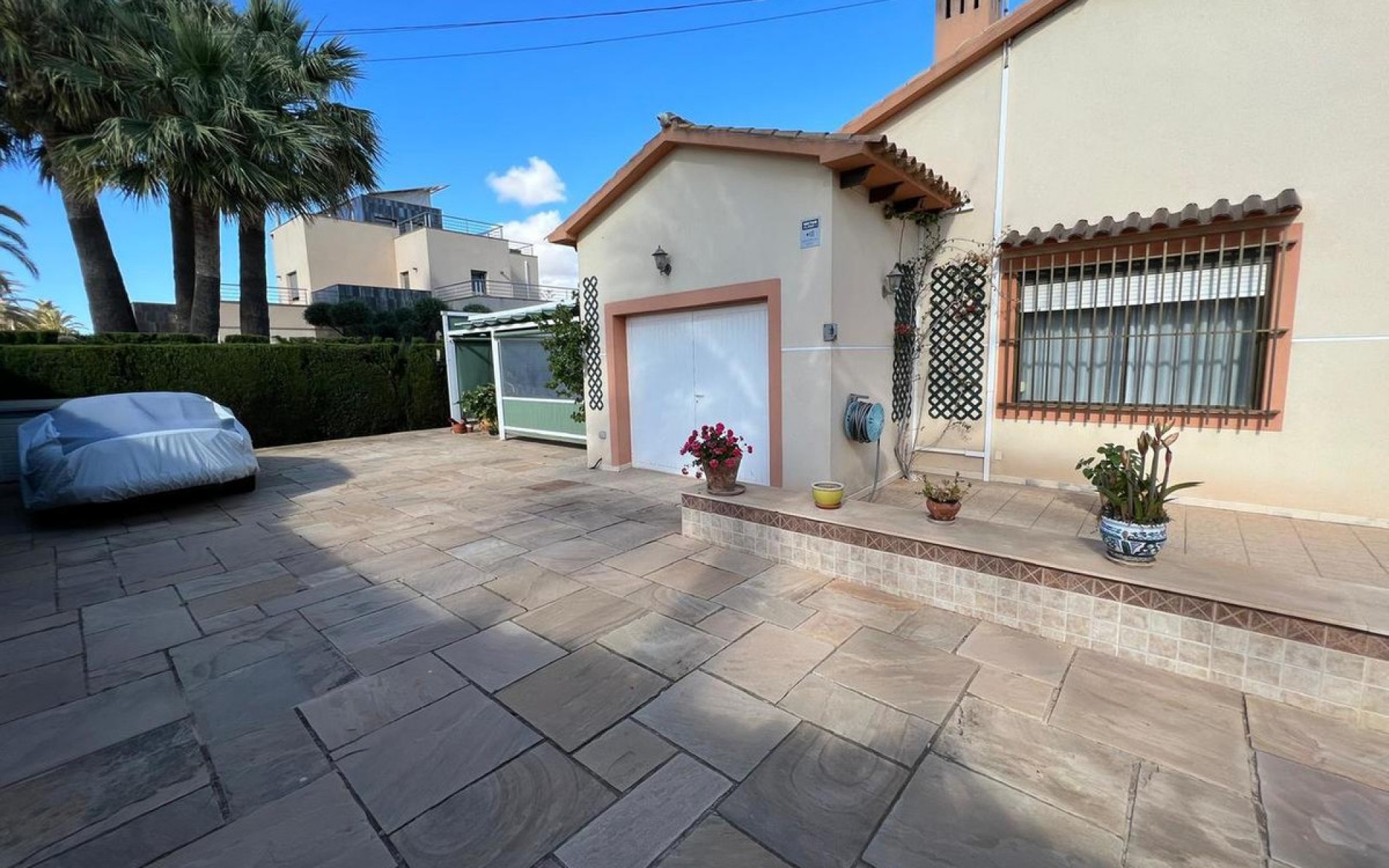  - Villa - 