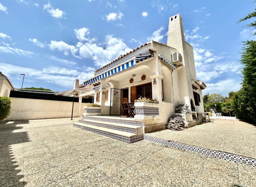  - Villa - 