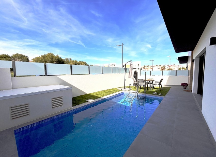  - Villa - 