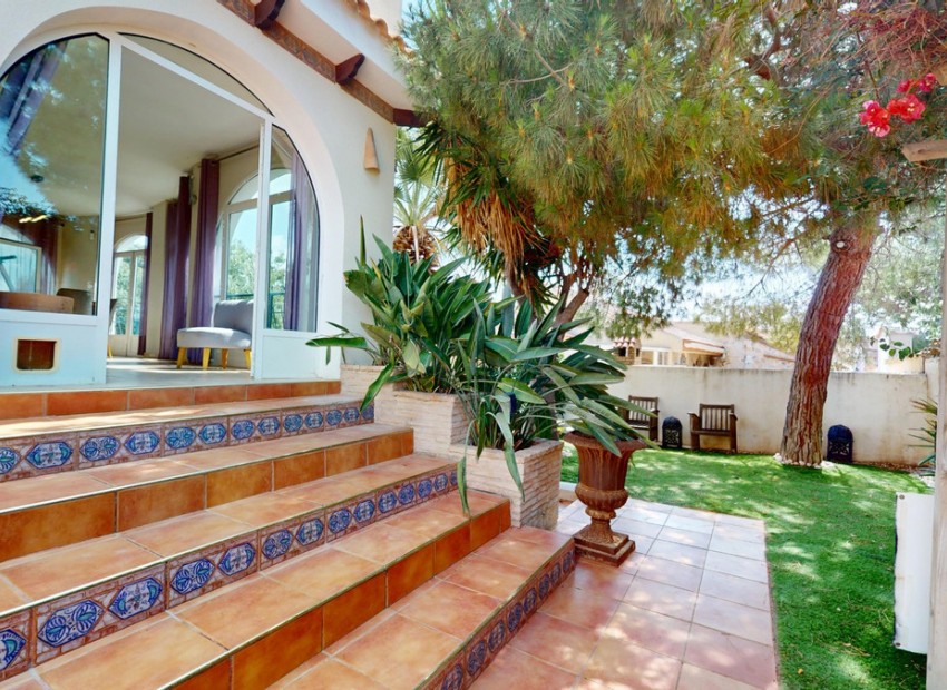  - Villa - 
