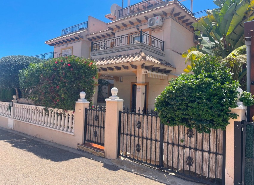  - Villa - 