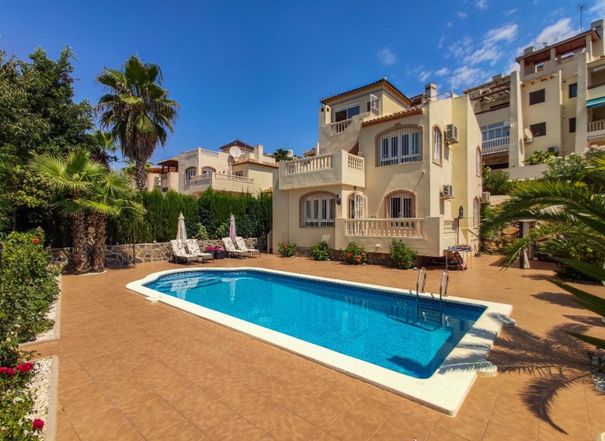  - Villa - 