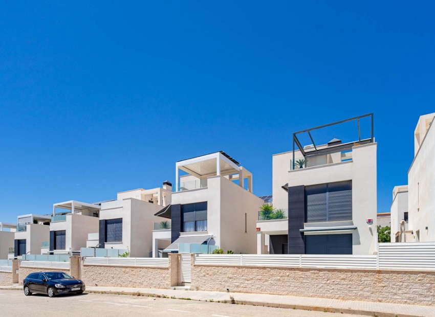  - Villa - 