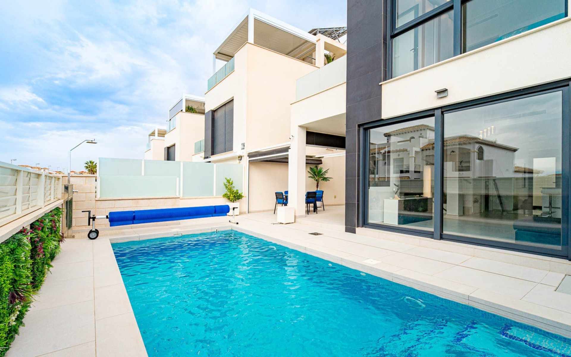  - Villa - 