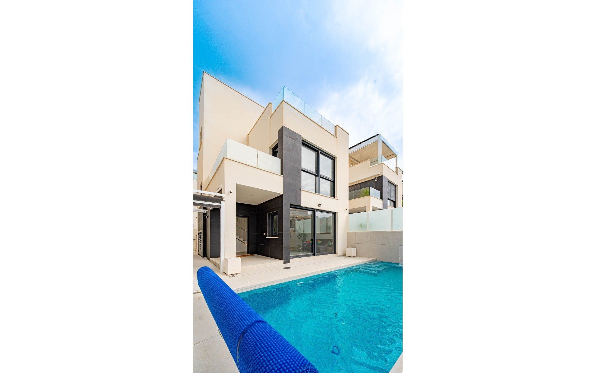  - Villa - 