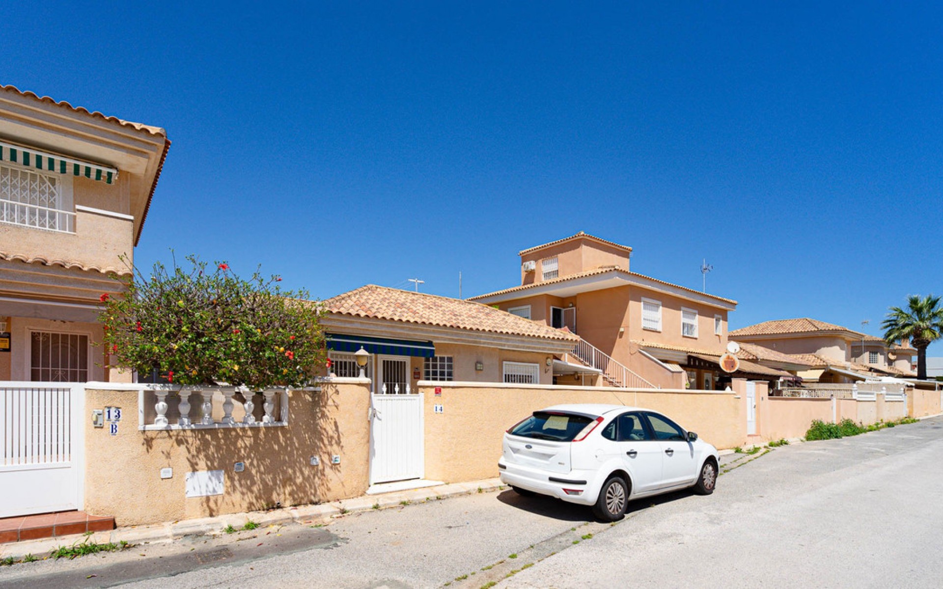  - Villa - 
