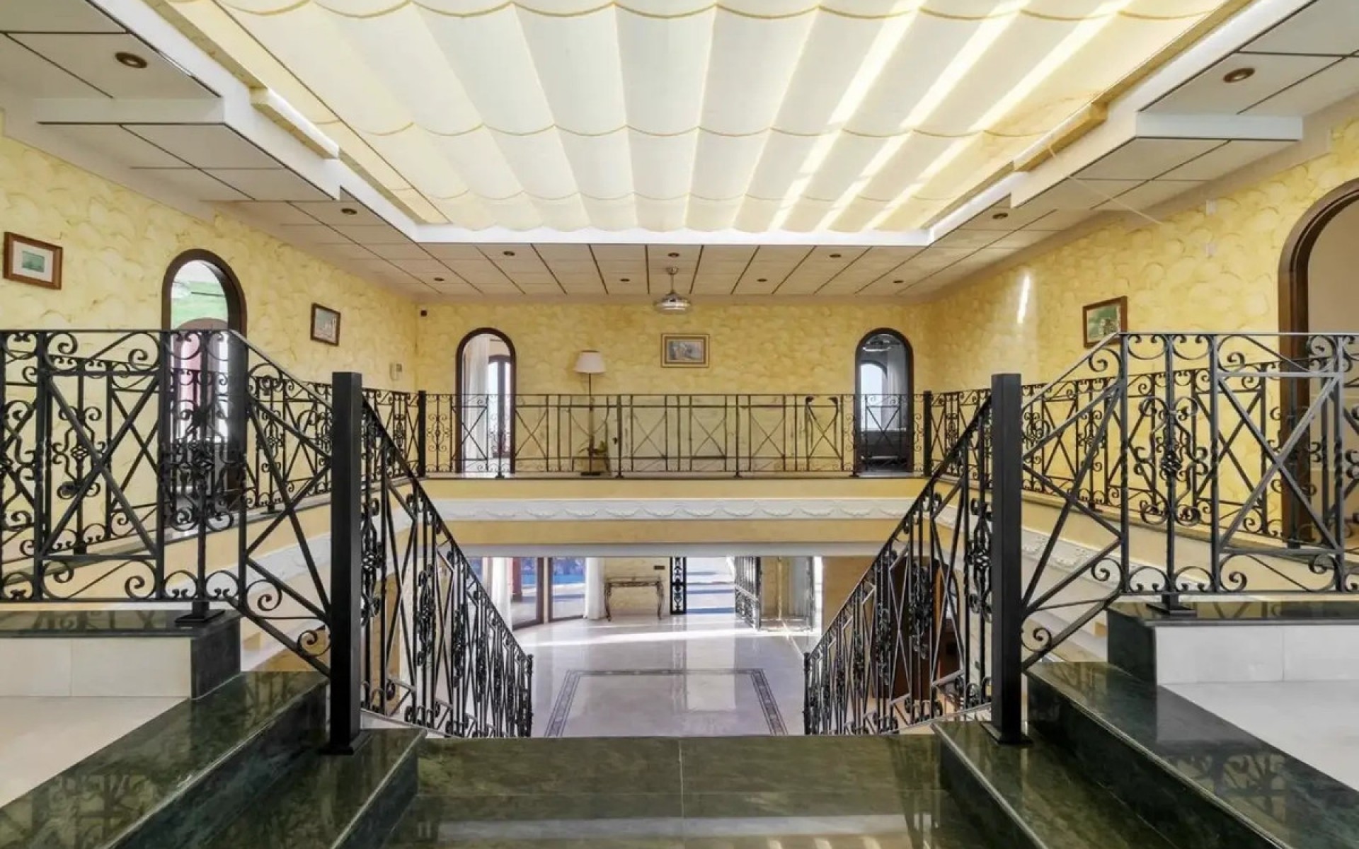  - Villa - 