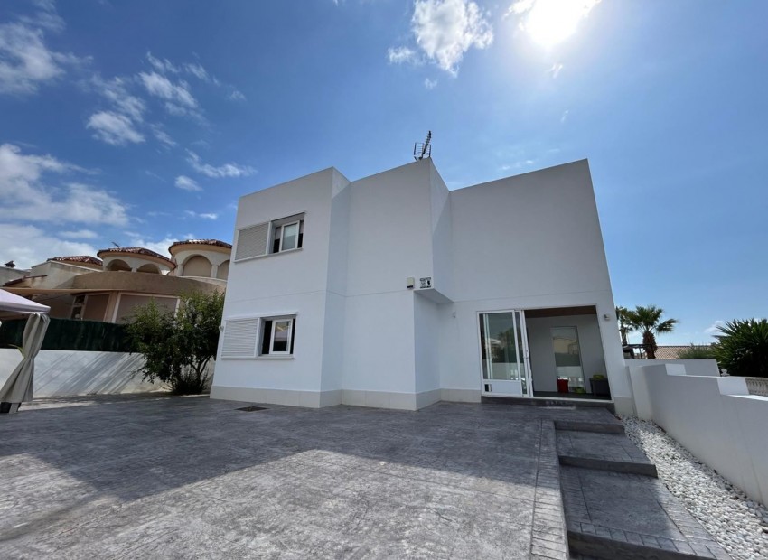  - Villa - 
