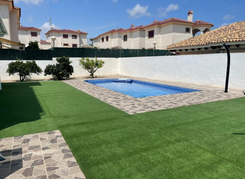  - Villa - 