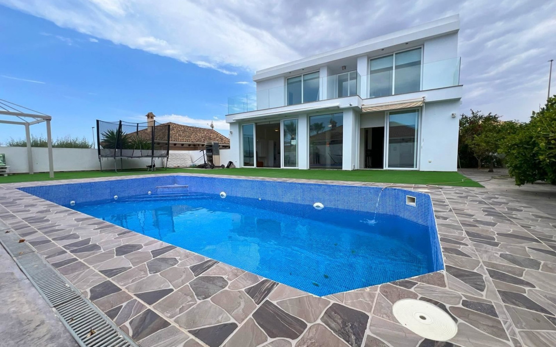  - Villa - 