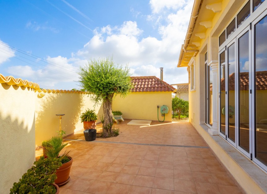  - Villa - 