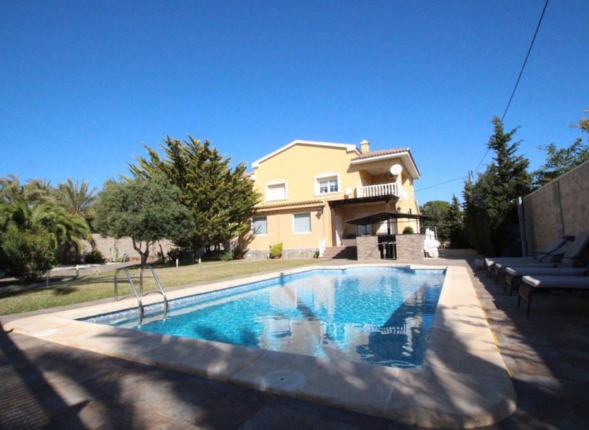 - Villa - 