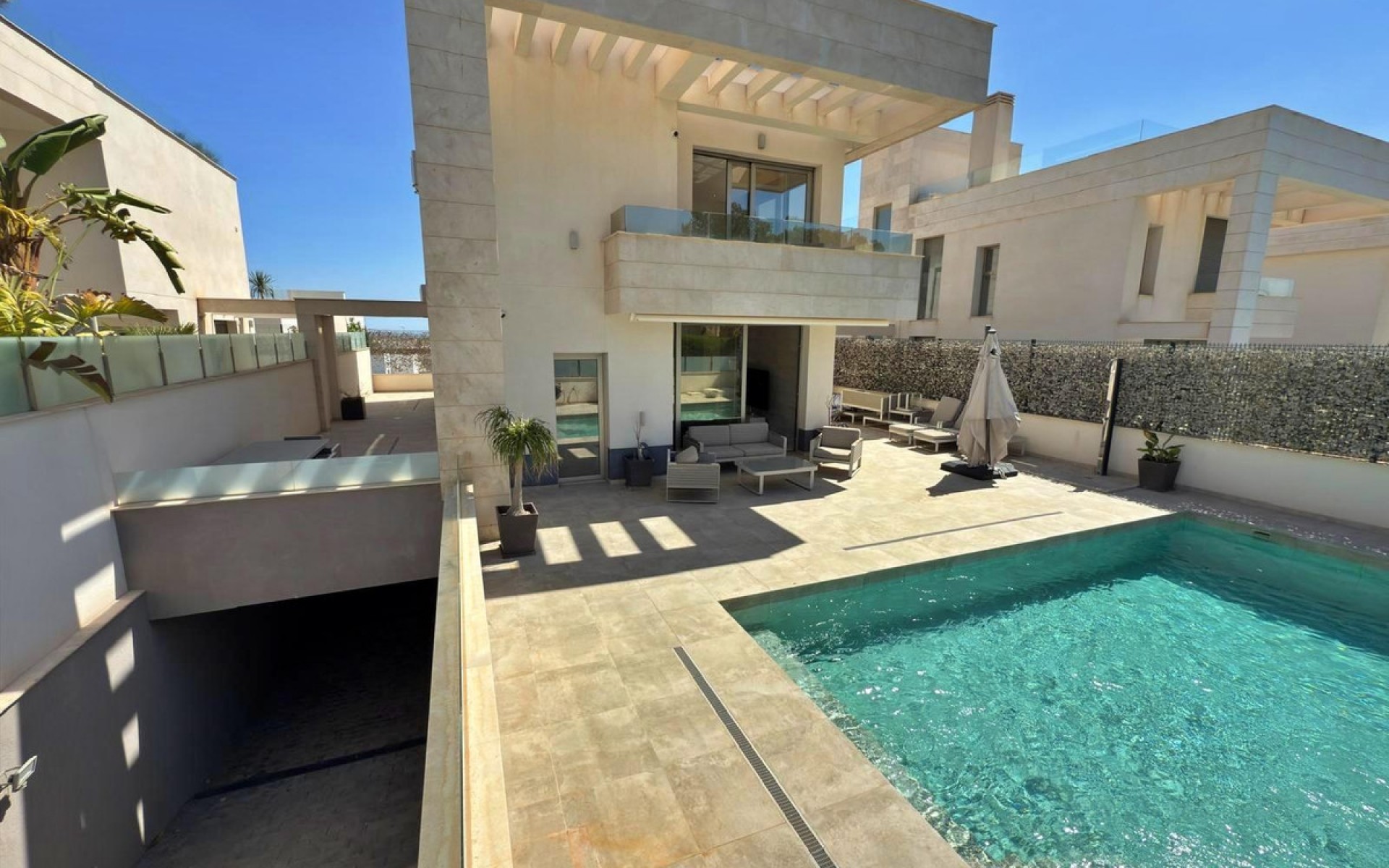  - Villa - 