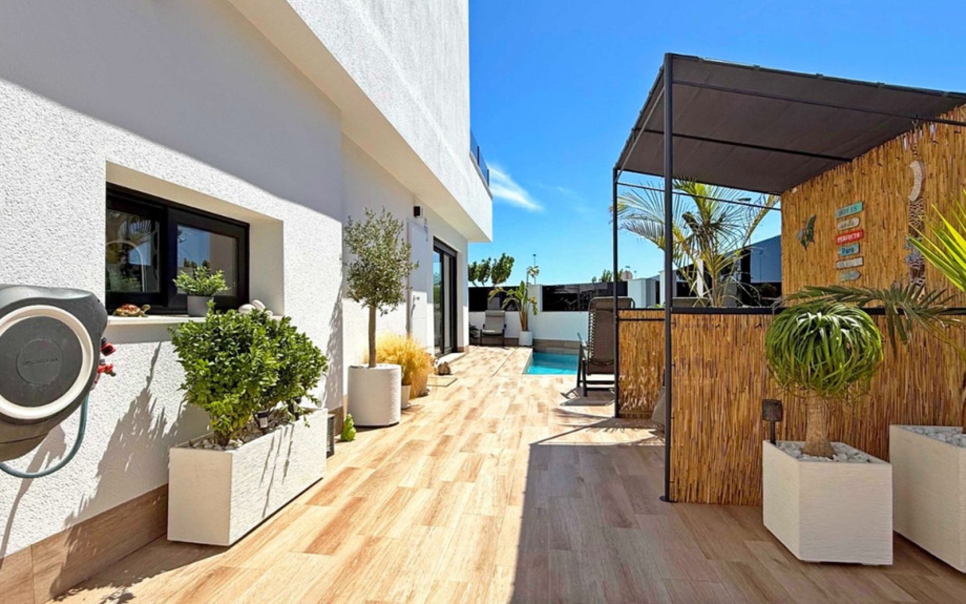  - Villa - 