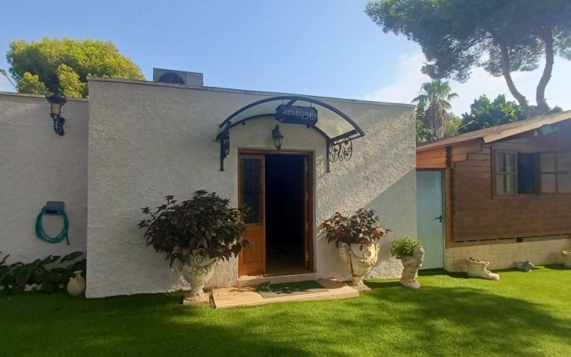  - Villa - 