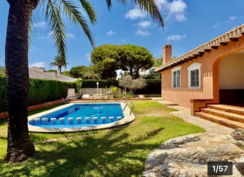  - Villa - 