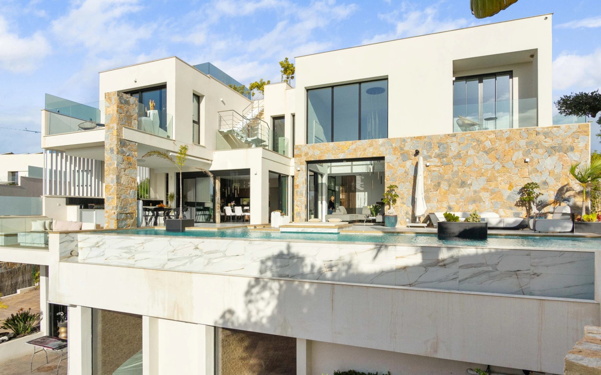  - Villa - 