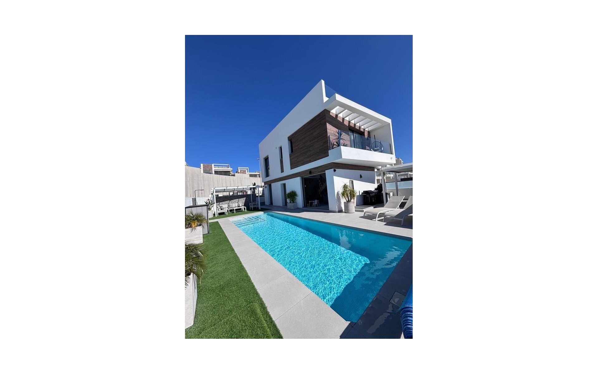  - Villa - 