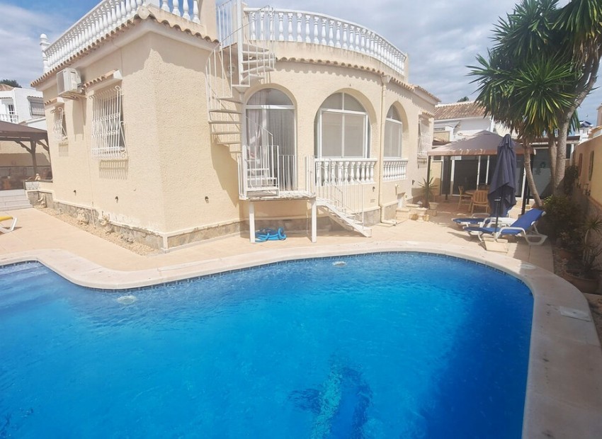  - Villa - 