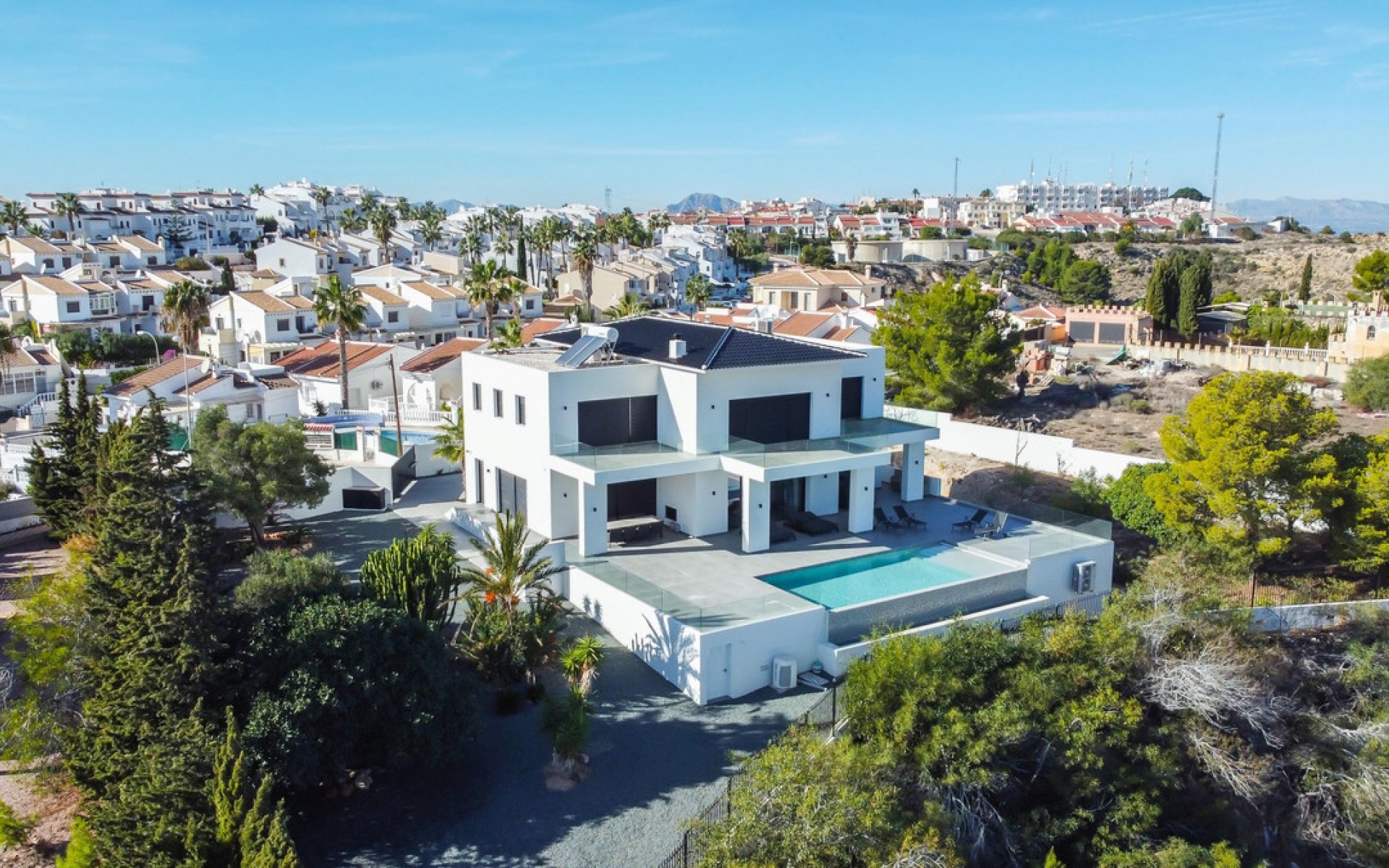  - Villa - 