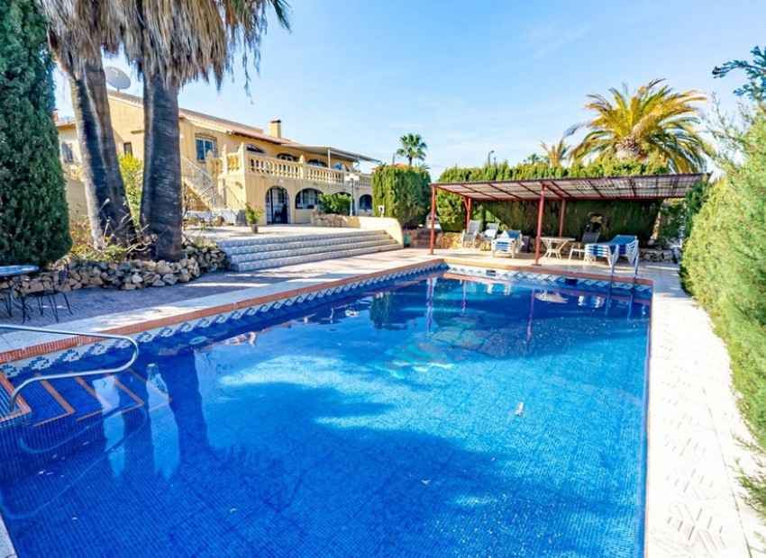  - Villa - 