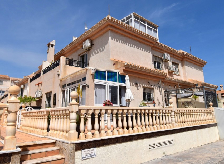  - Villa - 